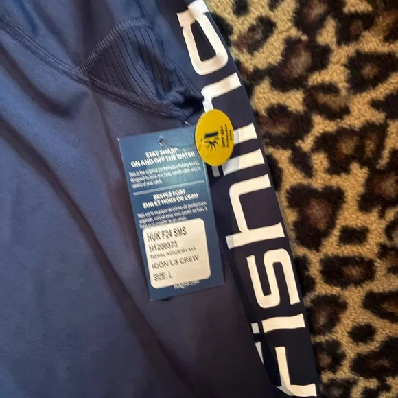 NWT HUK FISHING Icon Long sleeve shirt - Picture 2 of 4